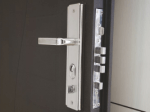 Заключваща система на входна врата